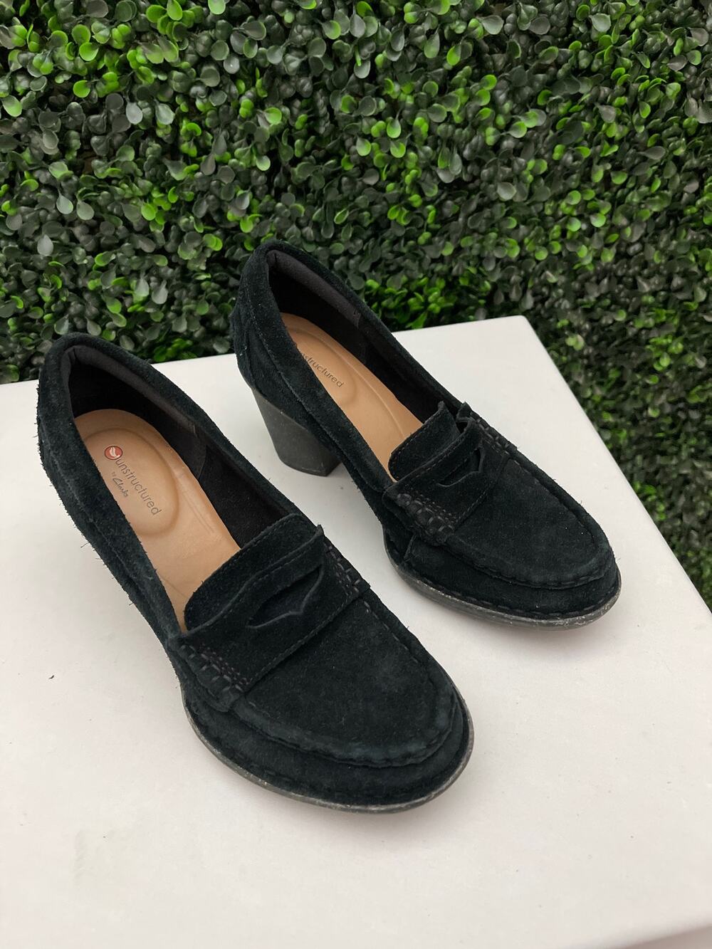 Unstructured by Clark Velvet Loafers Women’s Size 7